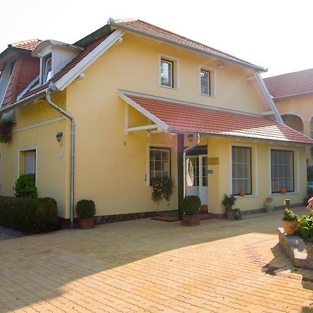 Harsfa Szallo Tamasi Luaran gambar